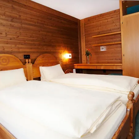 Hotel Ambiente 3*